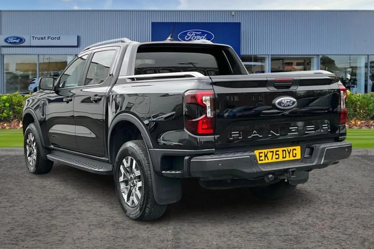 Ford Ranger 2.3 EcoBoost 11.8kWh Wildtrak Pickup D - Image 2
