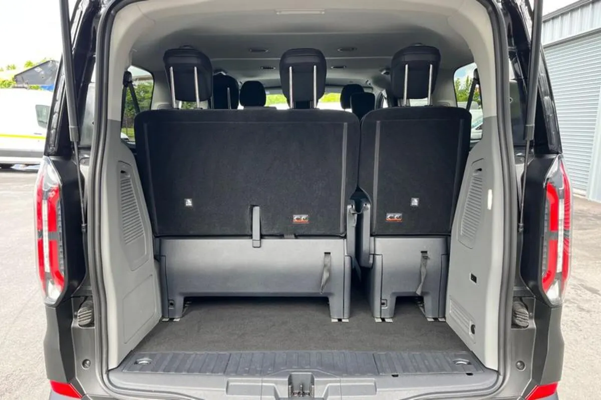 Ford Tourneo Custom ACTIVE - Image 4