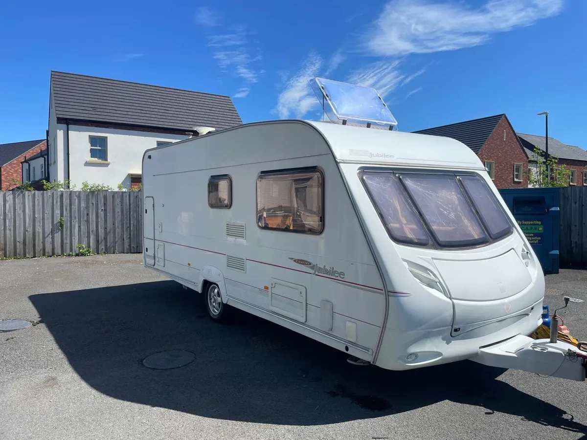 09 Ace 6/7 berth extremely lightweight - Image 3