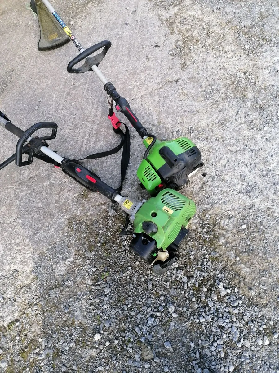 petrol strimmer - Image 1