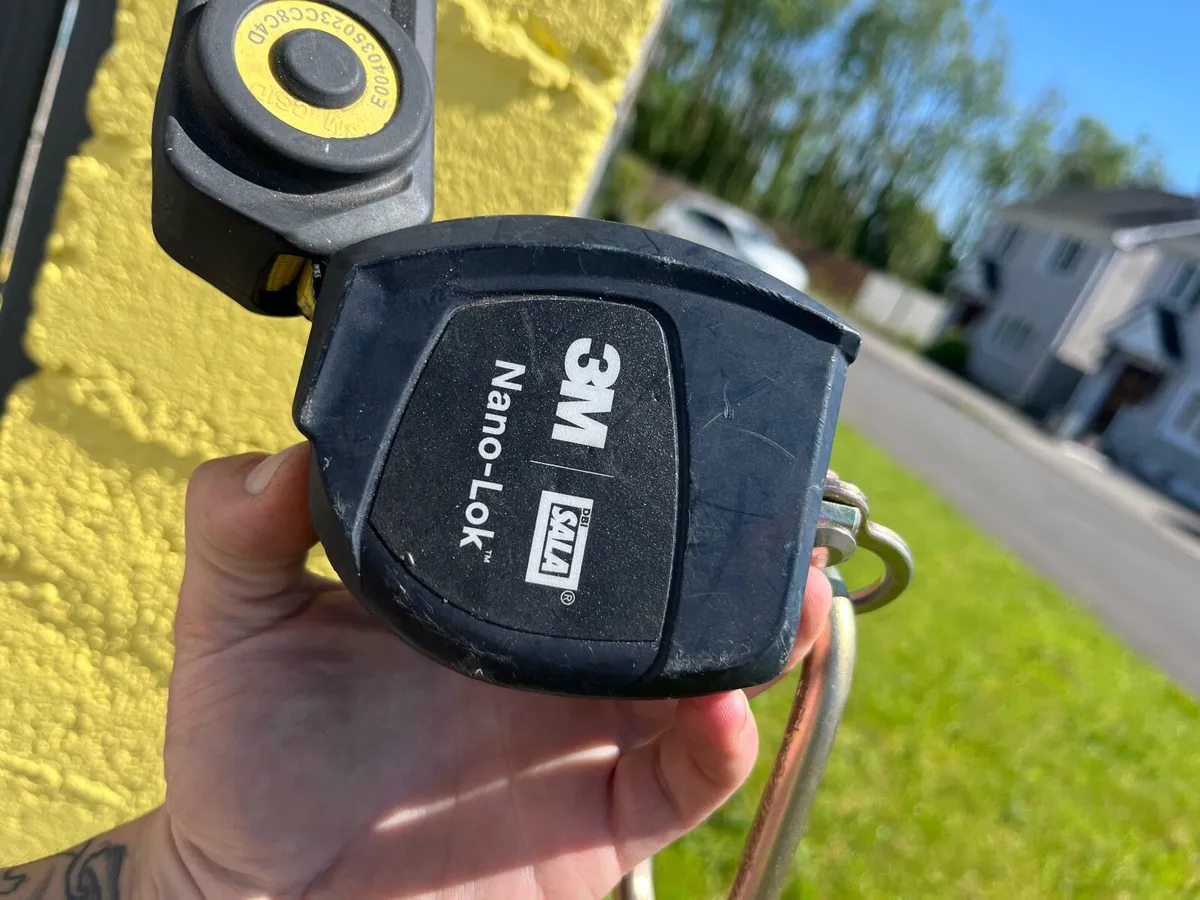 3m harness and lanyard - Image 1