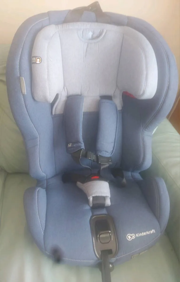 Infants car seat like new - Image 1