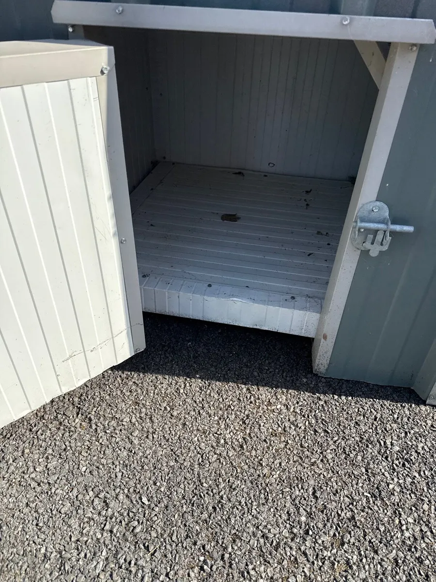 Dog Kennel - Image 2