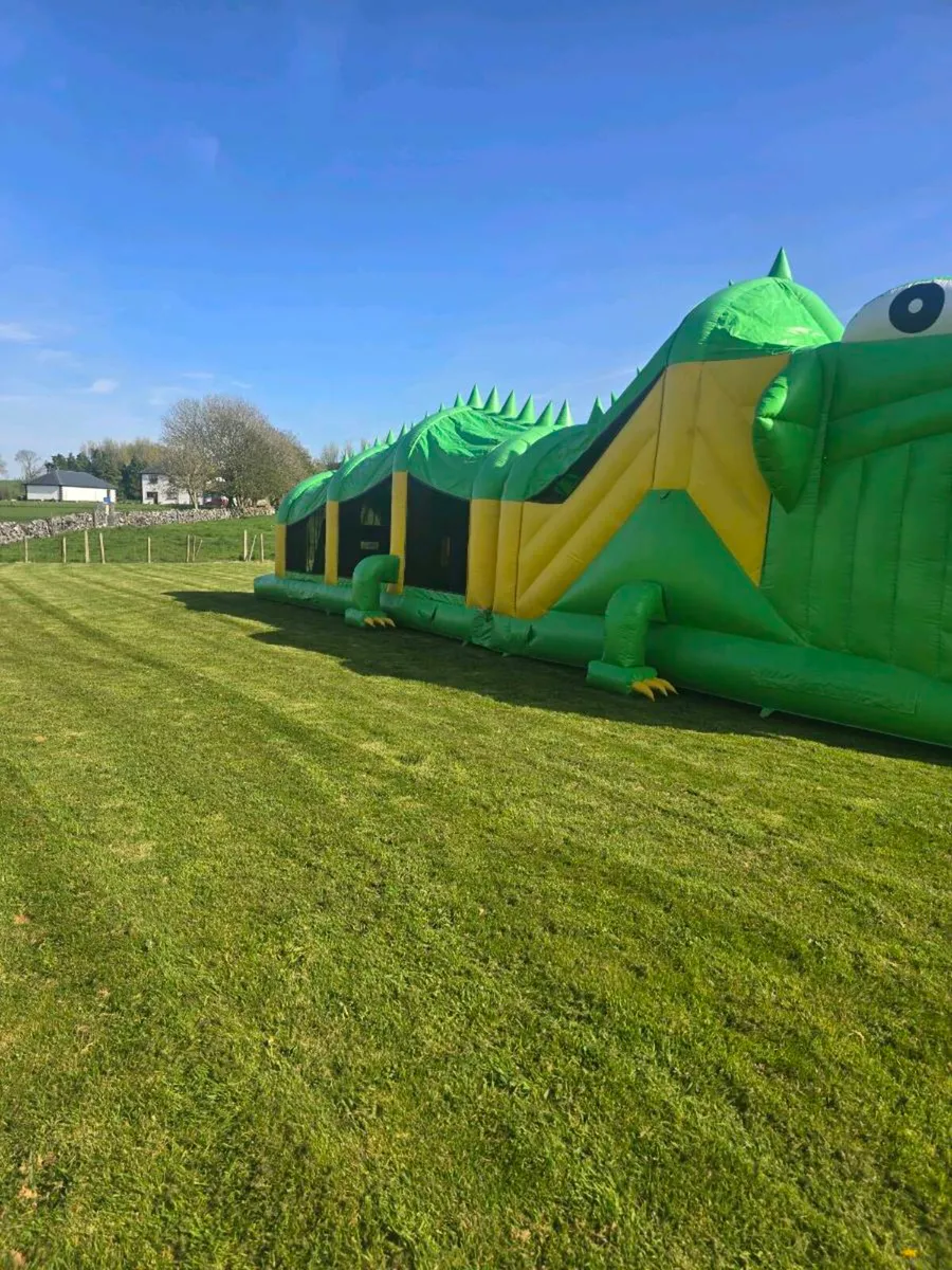 53ft Bouncing castle - Image 3