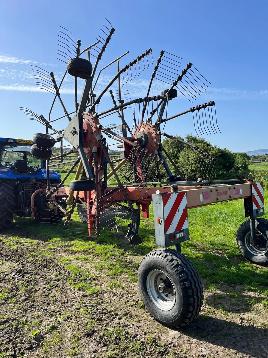 Vicon 843 rake - Image 3