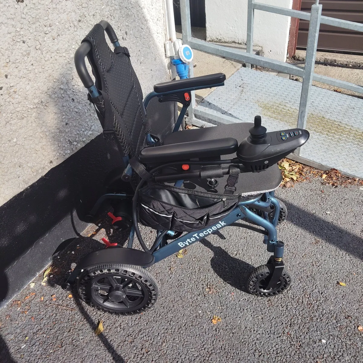 Wheelchair - Image 2