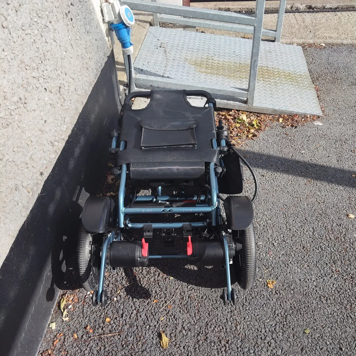 Wheelchair - Image 3