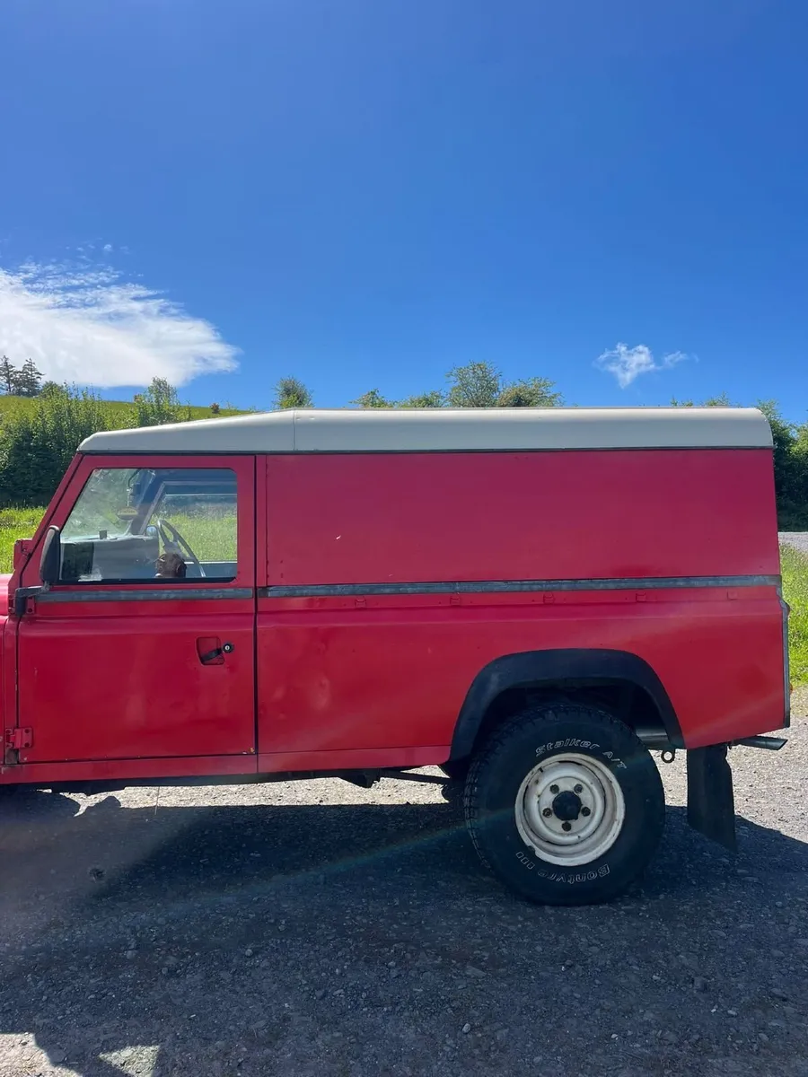 Land Rover 1985 - Image 2