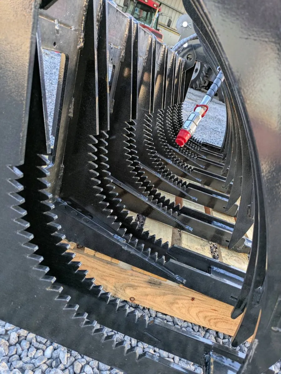 Skid steer log grab - Image 3
