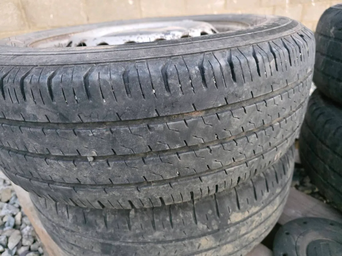 Vw transporter tyres and wheels - Image 4