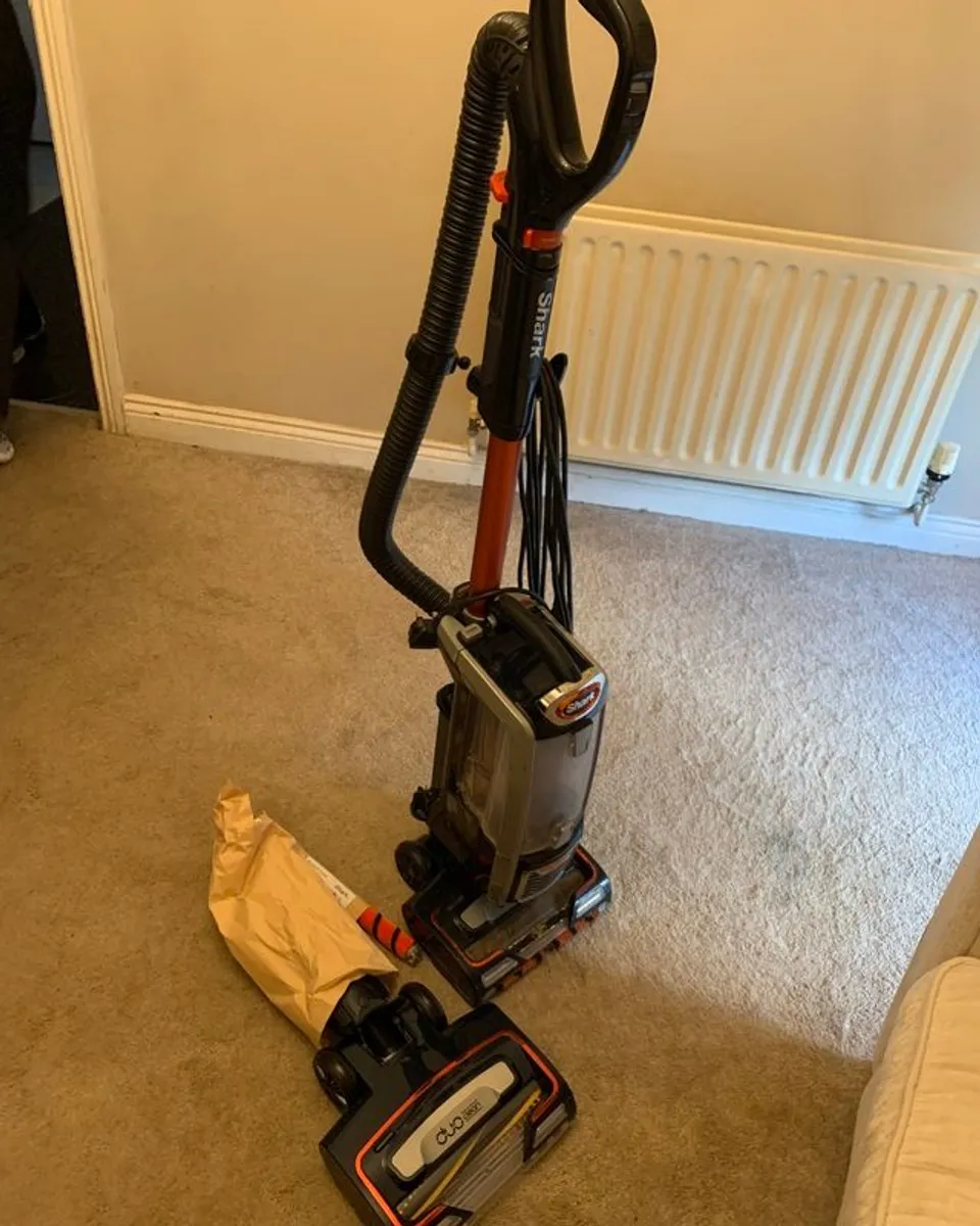 Shark NZ801UKT Upright Vacuum - Image 1