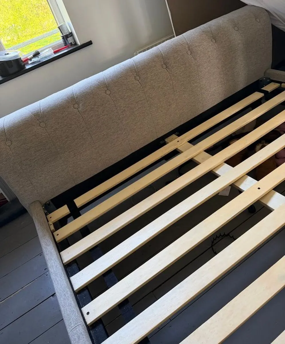 Kingsize bed frame - Image 4