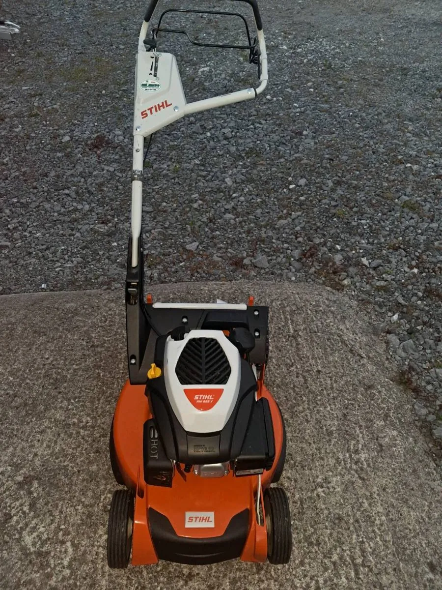 Stihl lawnmower - Image 1