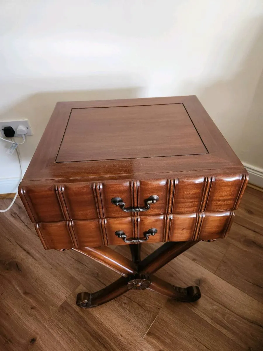 Hall table - Image 2