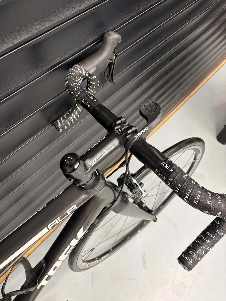Trek Emonda ALR6 - Size 54 - Ultralight Alloy - Image 4