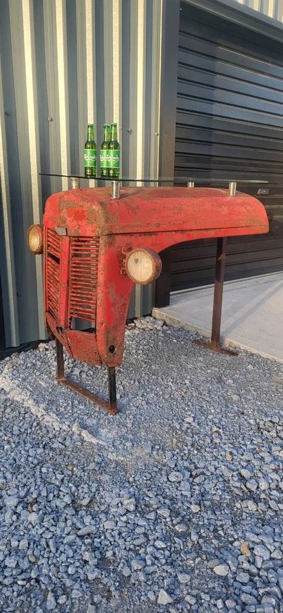 Tractor Bonnet table - Image 2