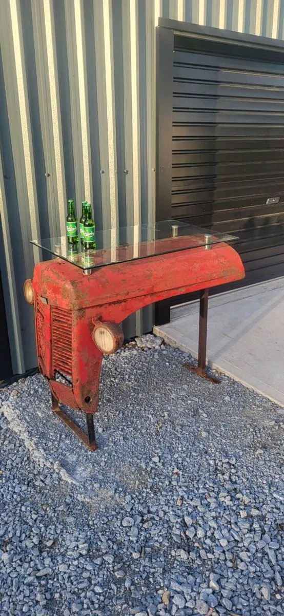 Tractor Bonnet table - Image 3