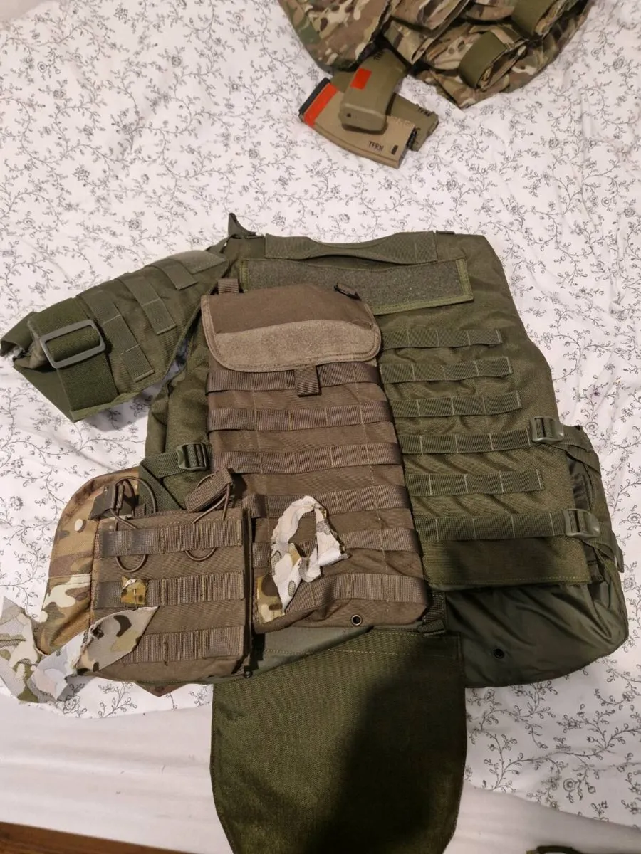 Military vest - Image 3
