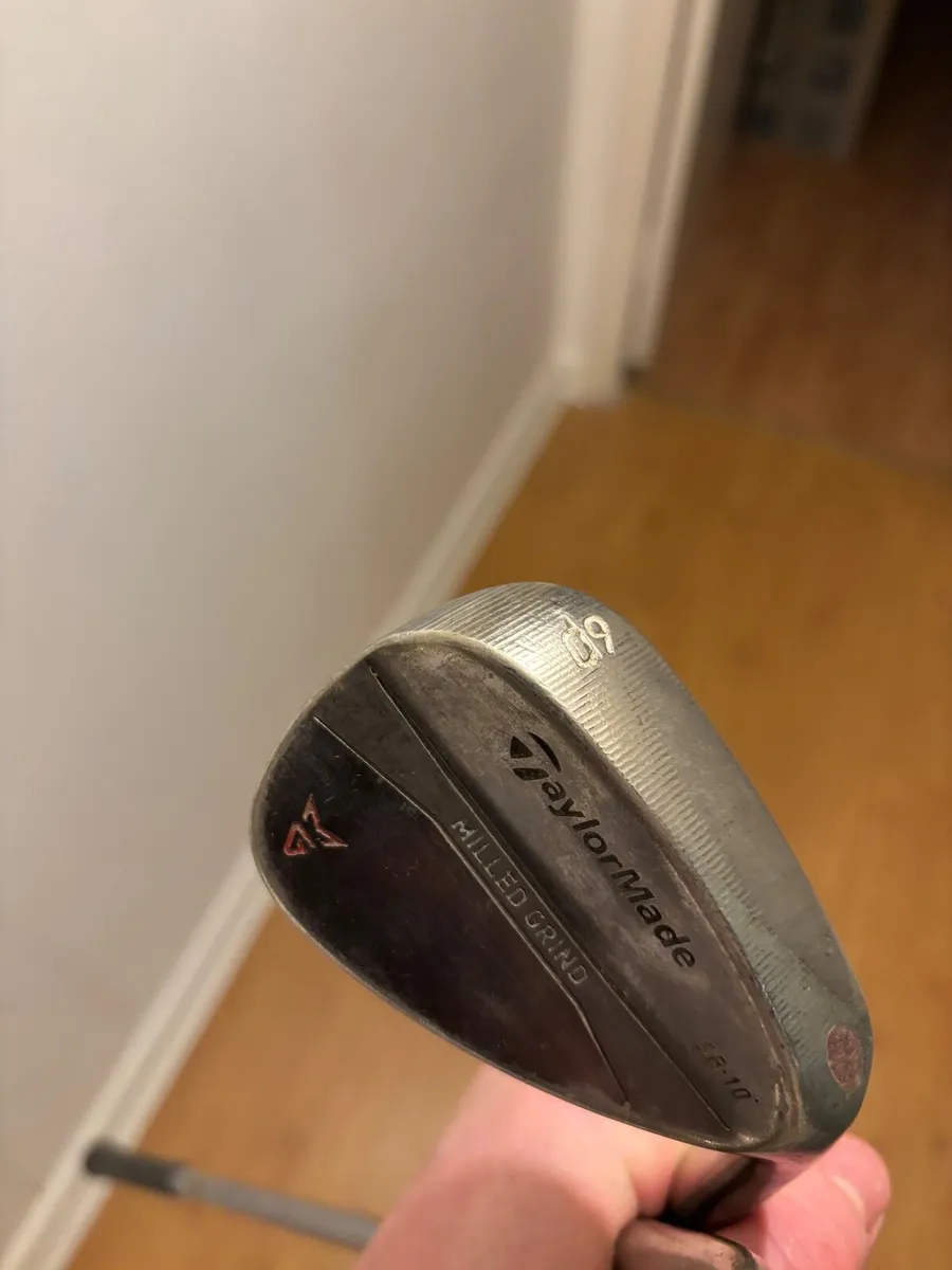 Titliest Iron Set & Taylormade wedges - Image 3