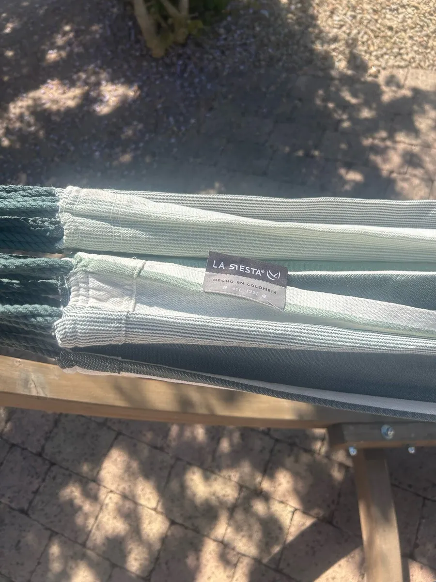 Hammock with wooden stand - Image 3