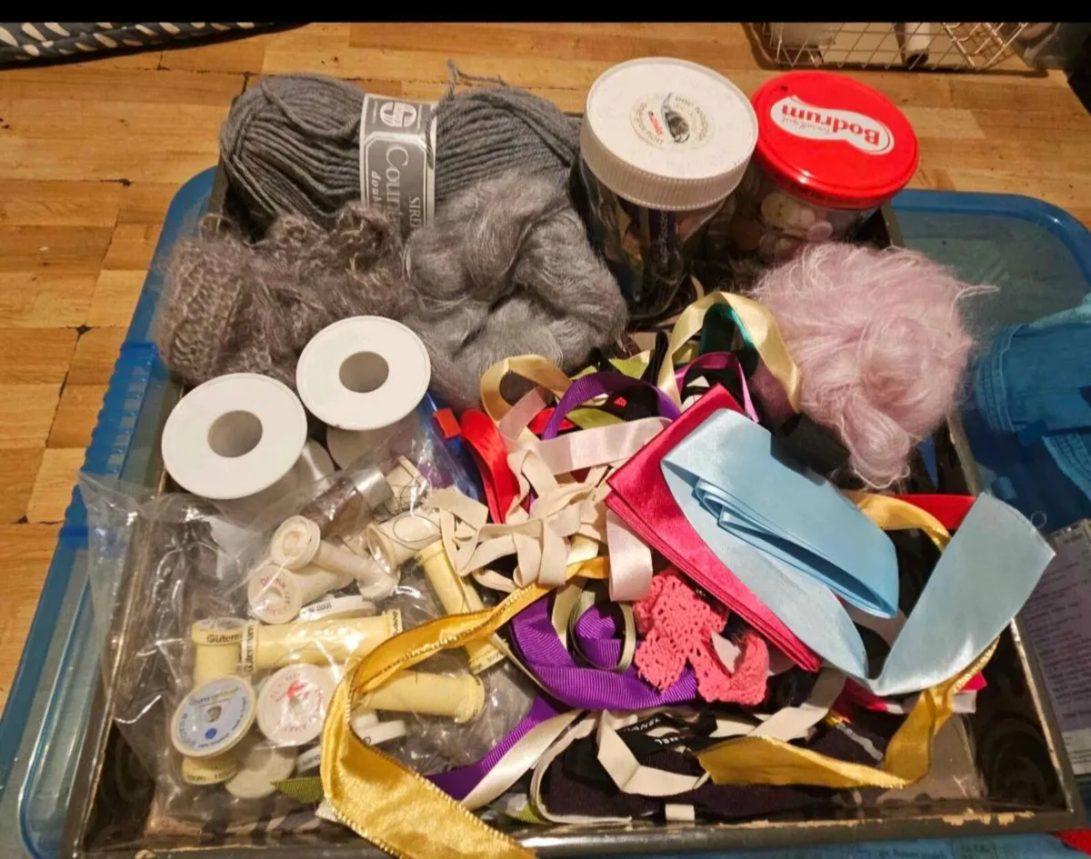 Sewing Items Bundle - Image 1