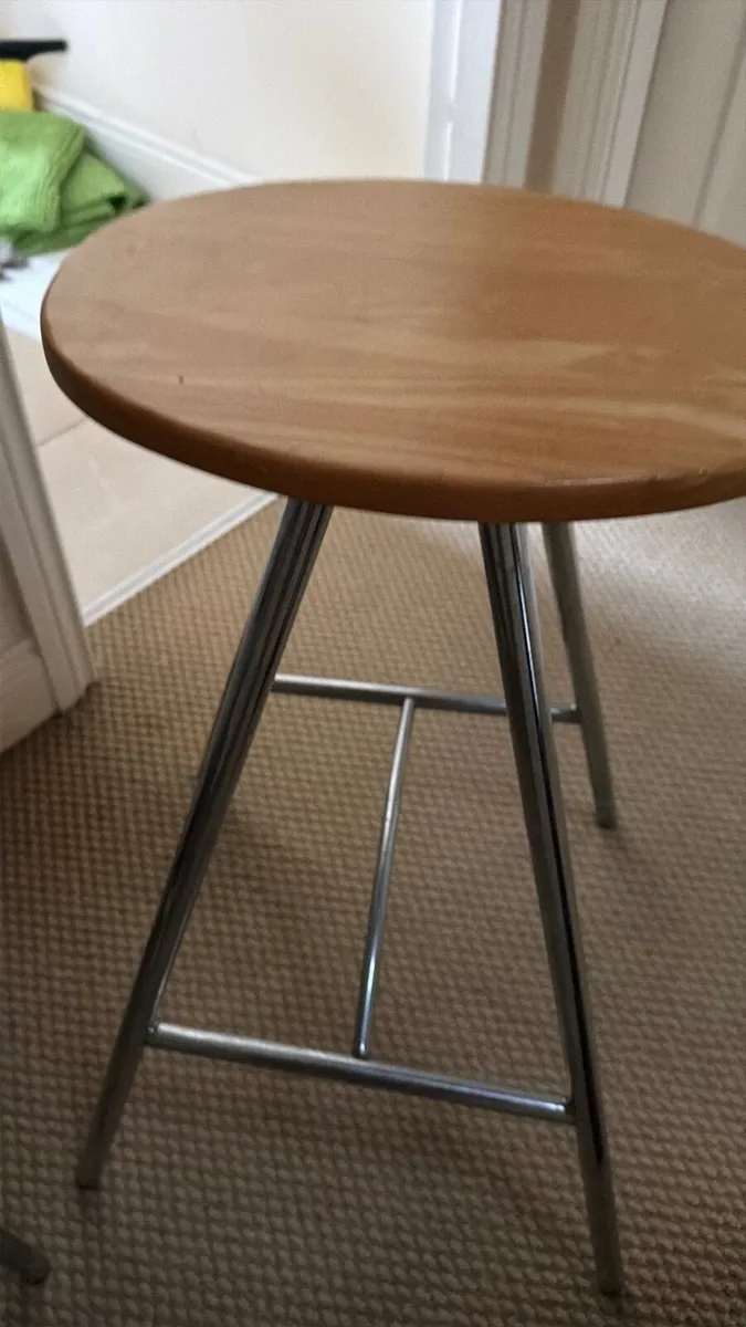 3 high chairs - Image 1