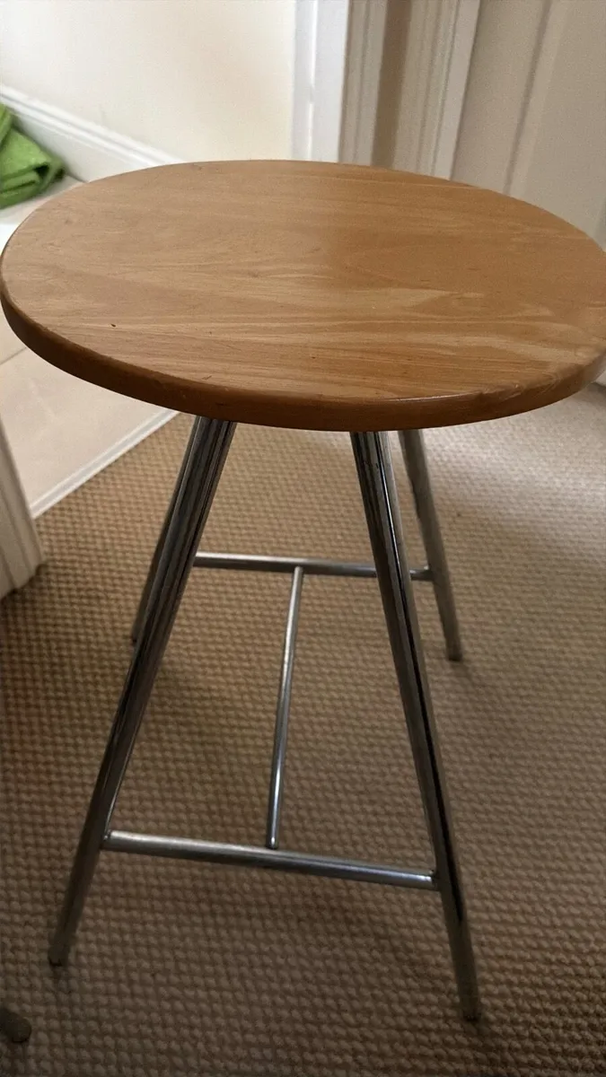 3 high chairs - Image 2