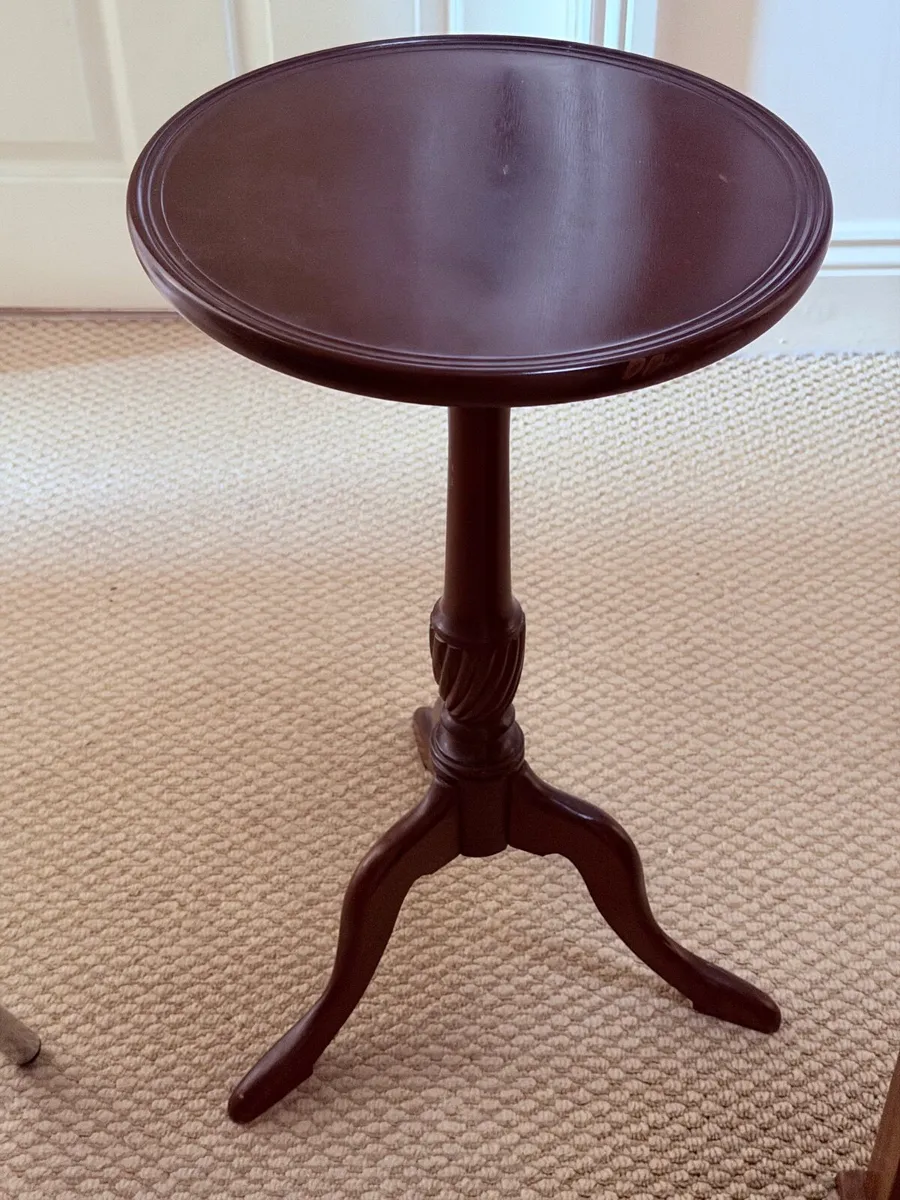 Plant stand - Image 1