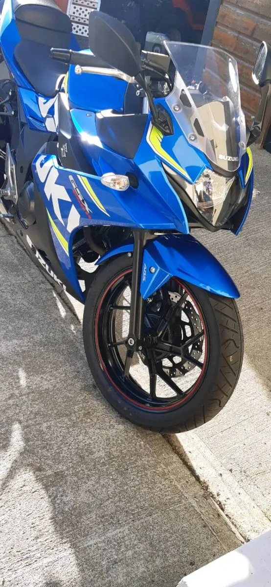 Suzuki GSX250R - Image 3