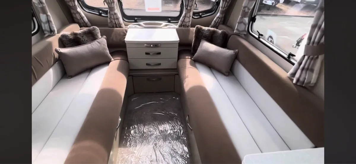 2016 Sterling Eccles 530 + Awning & Annex - Image 1