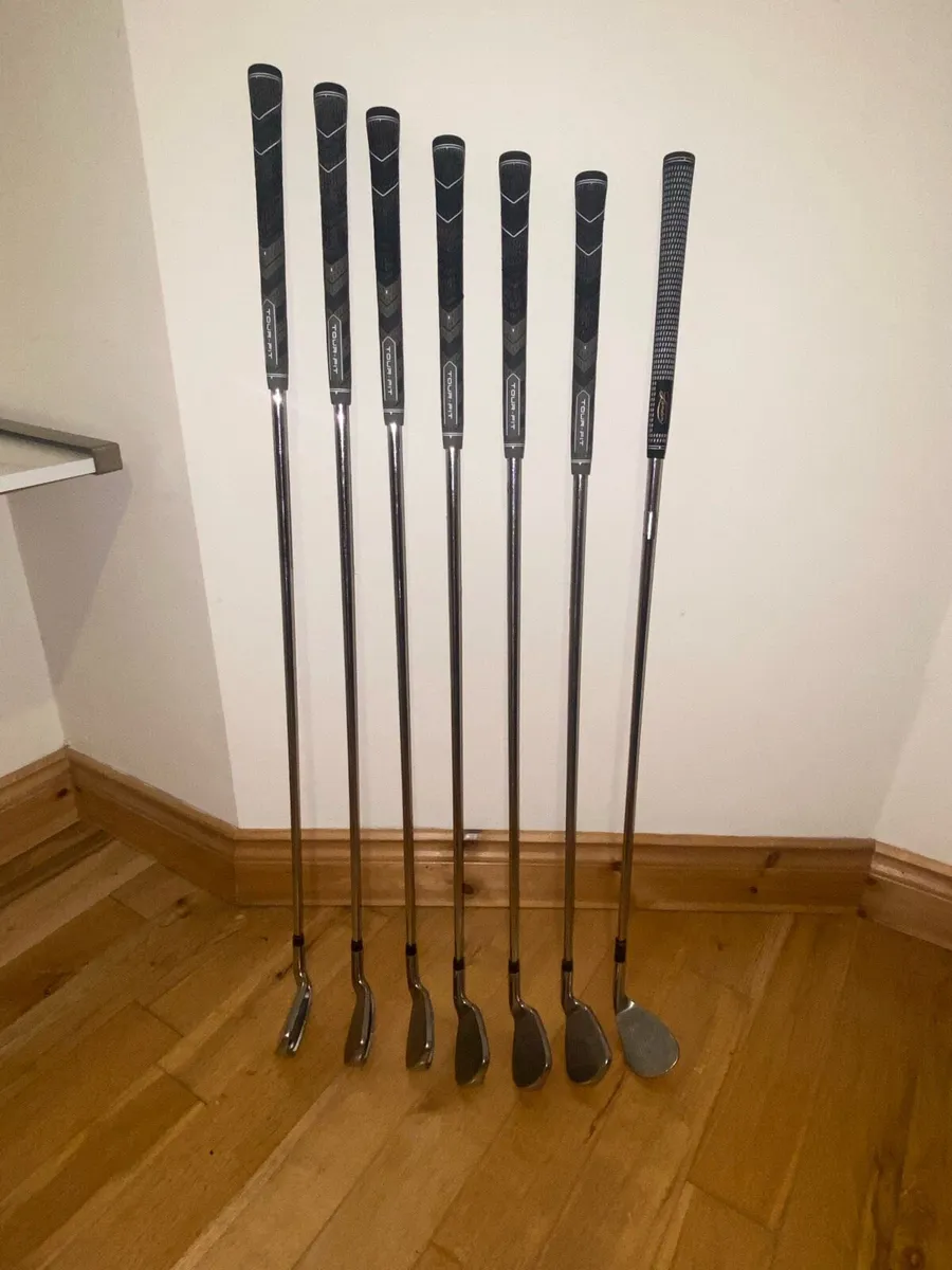 Left handed iron set - Image 1