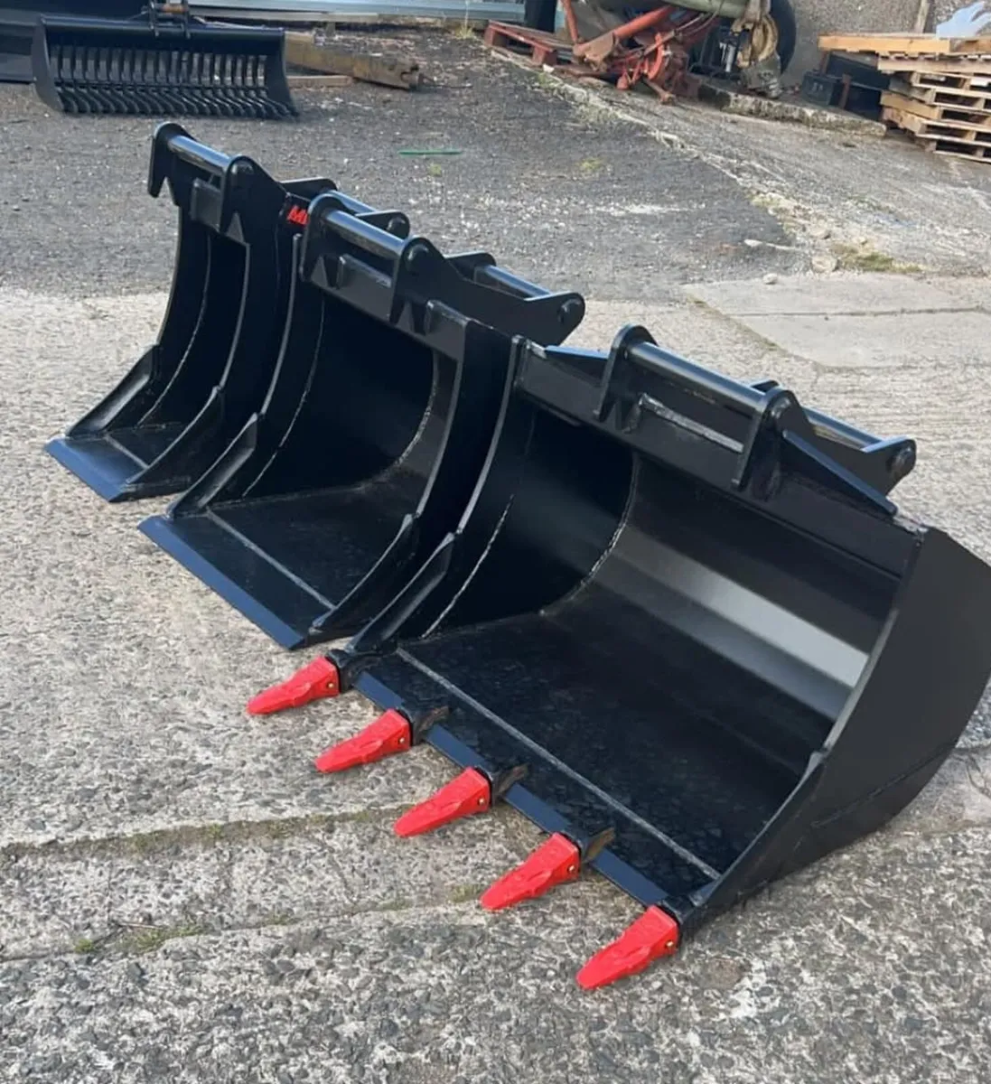 Digger Buckets - Image 1