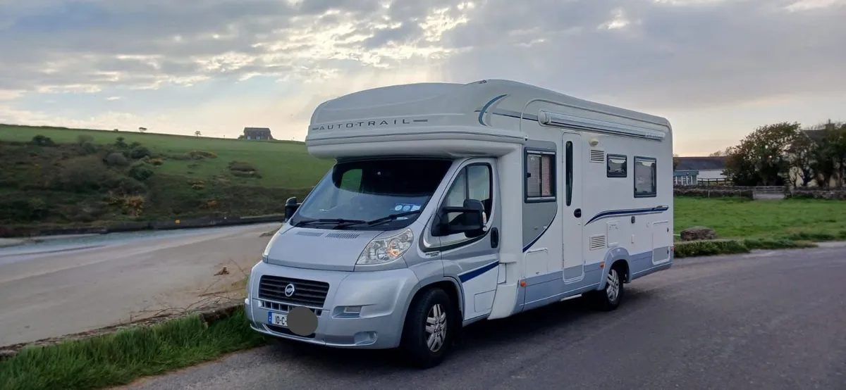 Camper Van  Auto Trail , Savannah, 4 Berth RHD. - Image 1