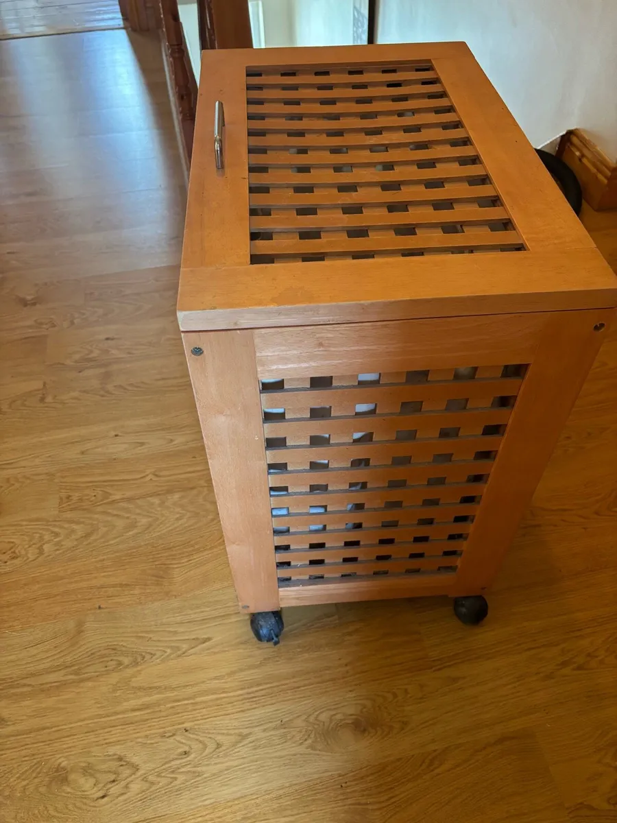 Laundry basket - Image 2