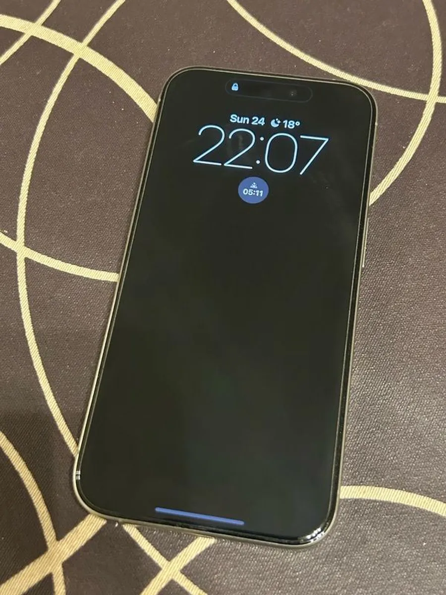 iPhone 15 Pro 128 GB - Image 1
