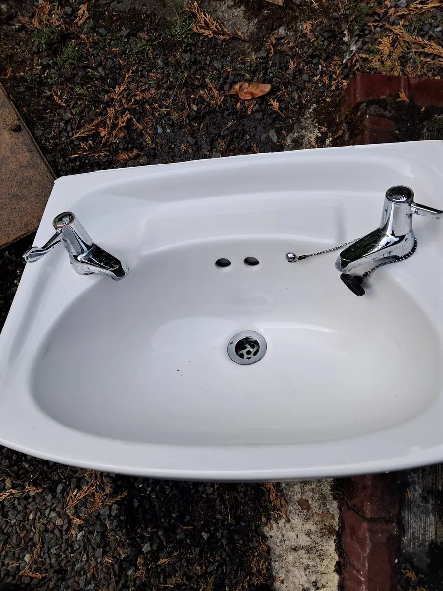 Handbasin