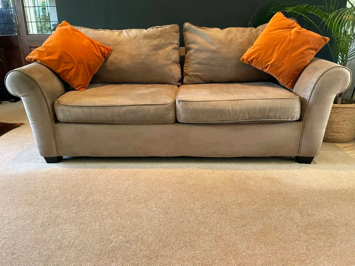 COUCH (SOFA) - Image 2