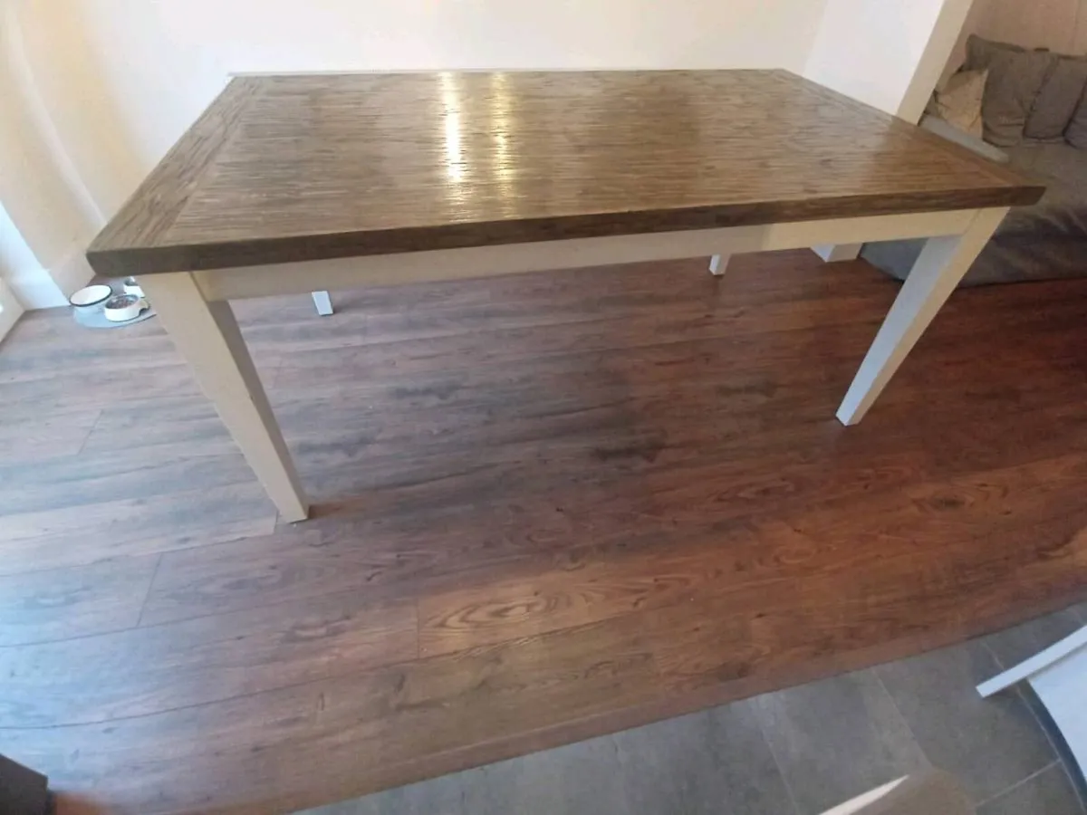 Dining table - Image 4