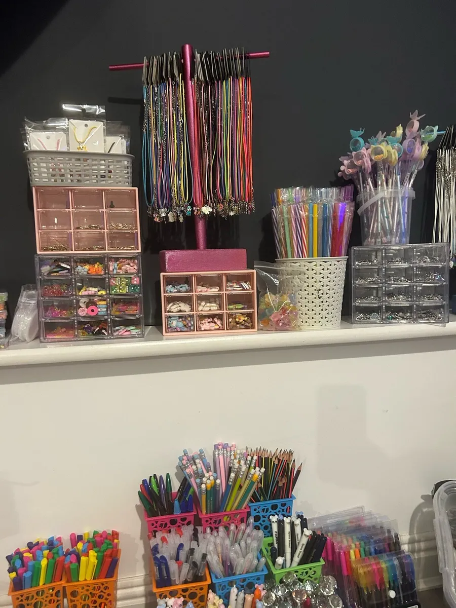 Jewellery & pens - Image 3