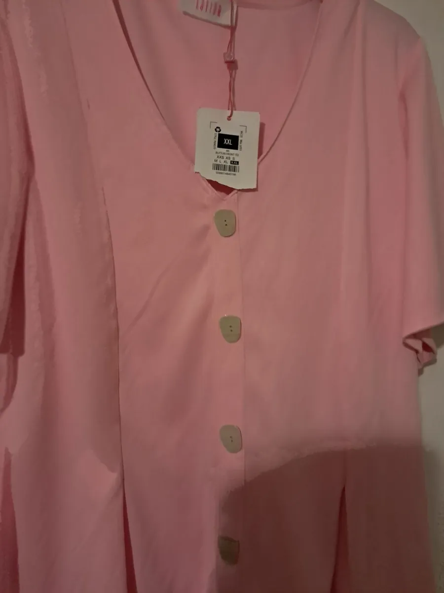 Womens tops - Image 3