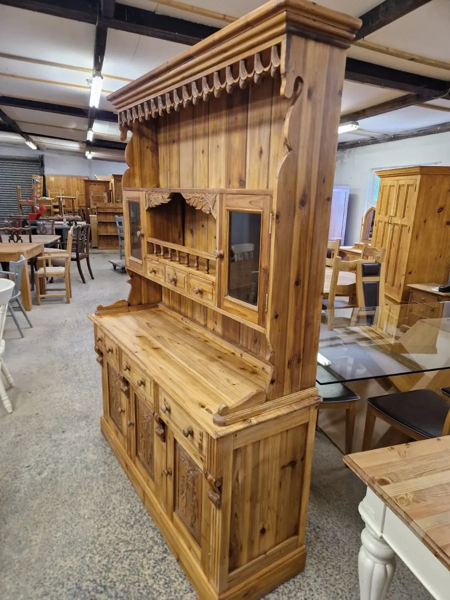 Large vintage carved front pine kitchen dresser - Image 2