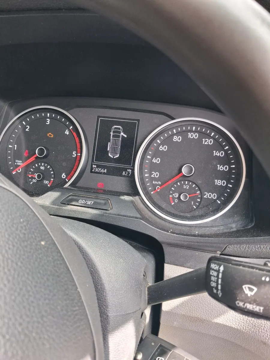 Volkswagen Crafter 2021 - Image 2