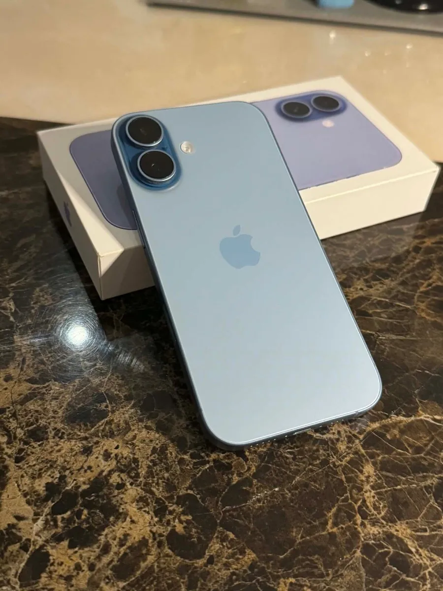 iPhone 17 - Image 1