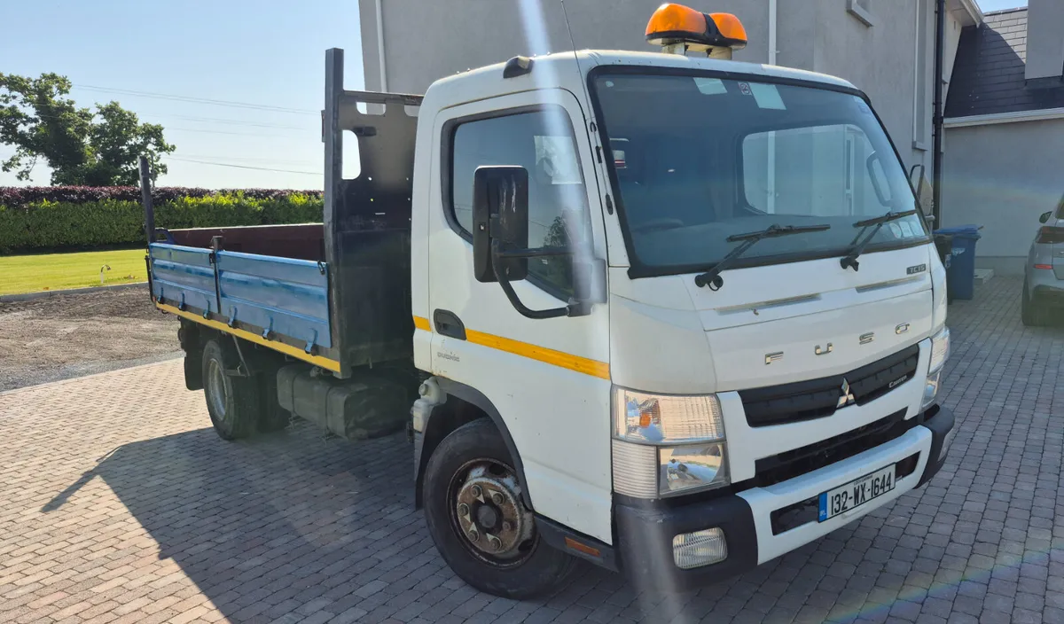 2013Mitsubishi FUSO 7.5 t - Image 1