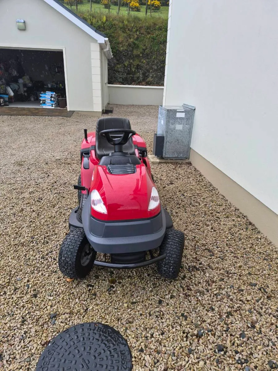 Castelgarden XDC180 HD ride on mower - Image 2