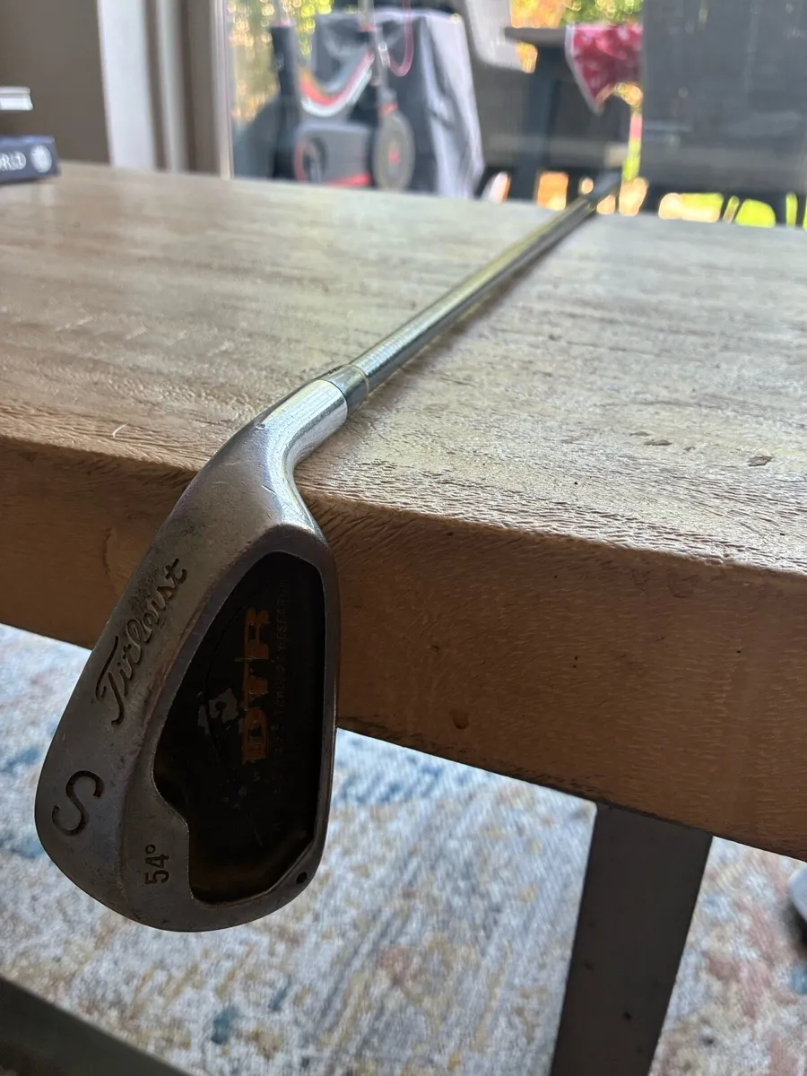 Titleist DTV 54° Sand Wedge - Used - Image 1