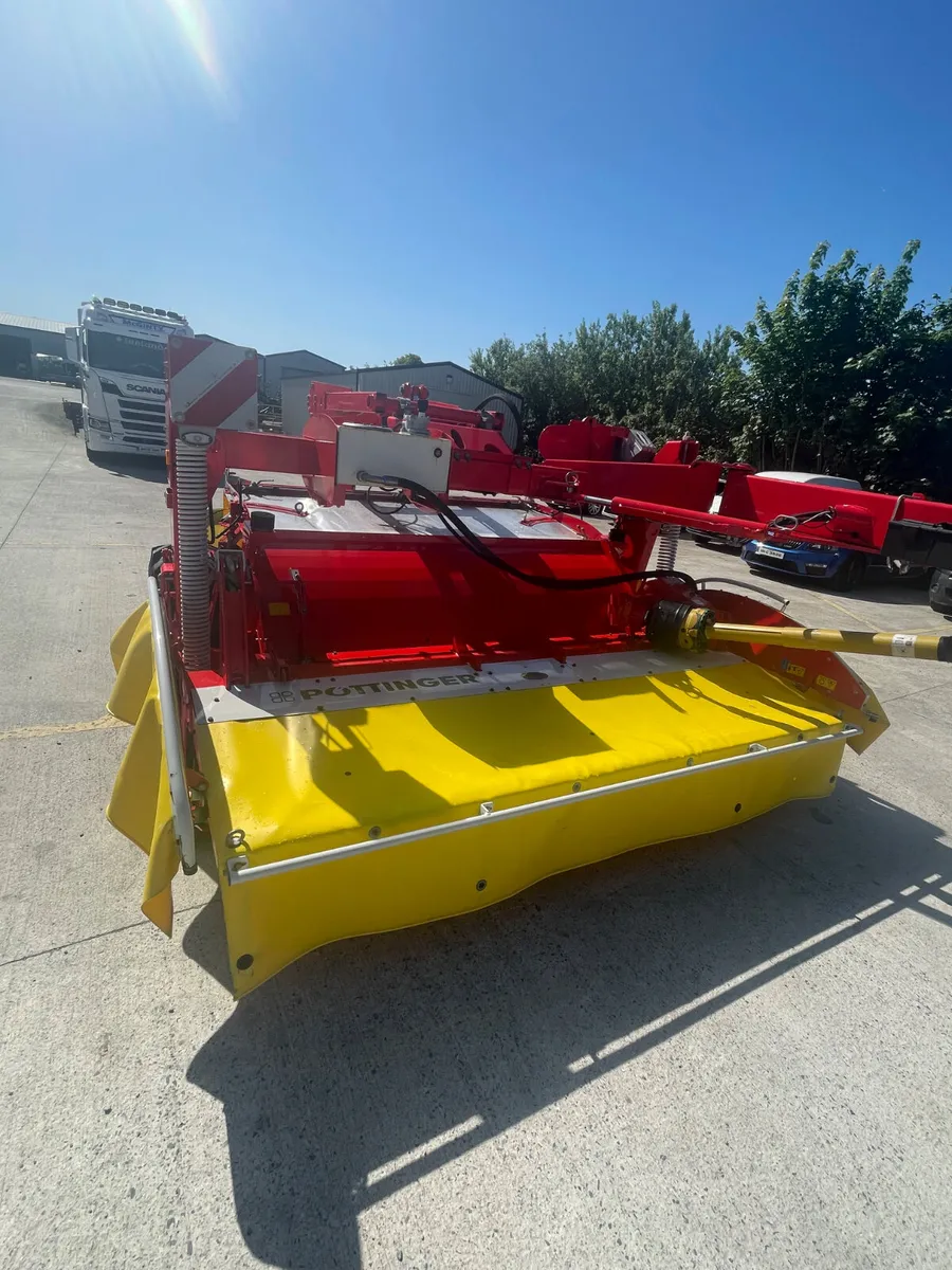 2022 Pottinger Novacat 307T - Image 3