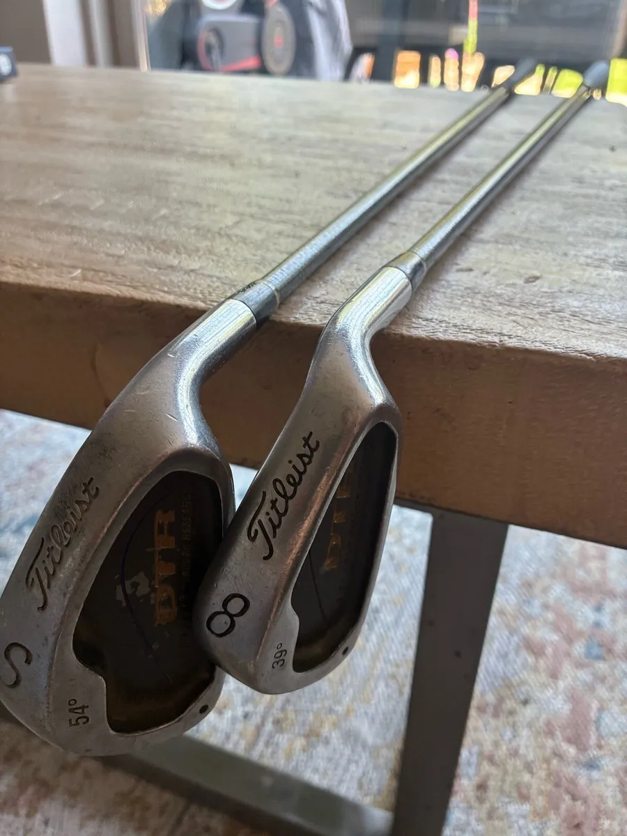 Titleist DTR 8 Iron & DTV 54° Sand Wedge Bundle - Image 1
