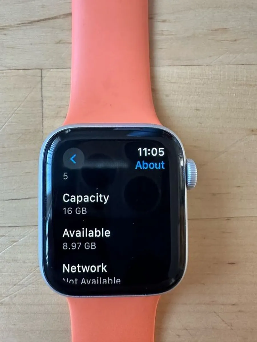 Apple Watch - Image 2