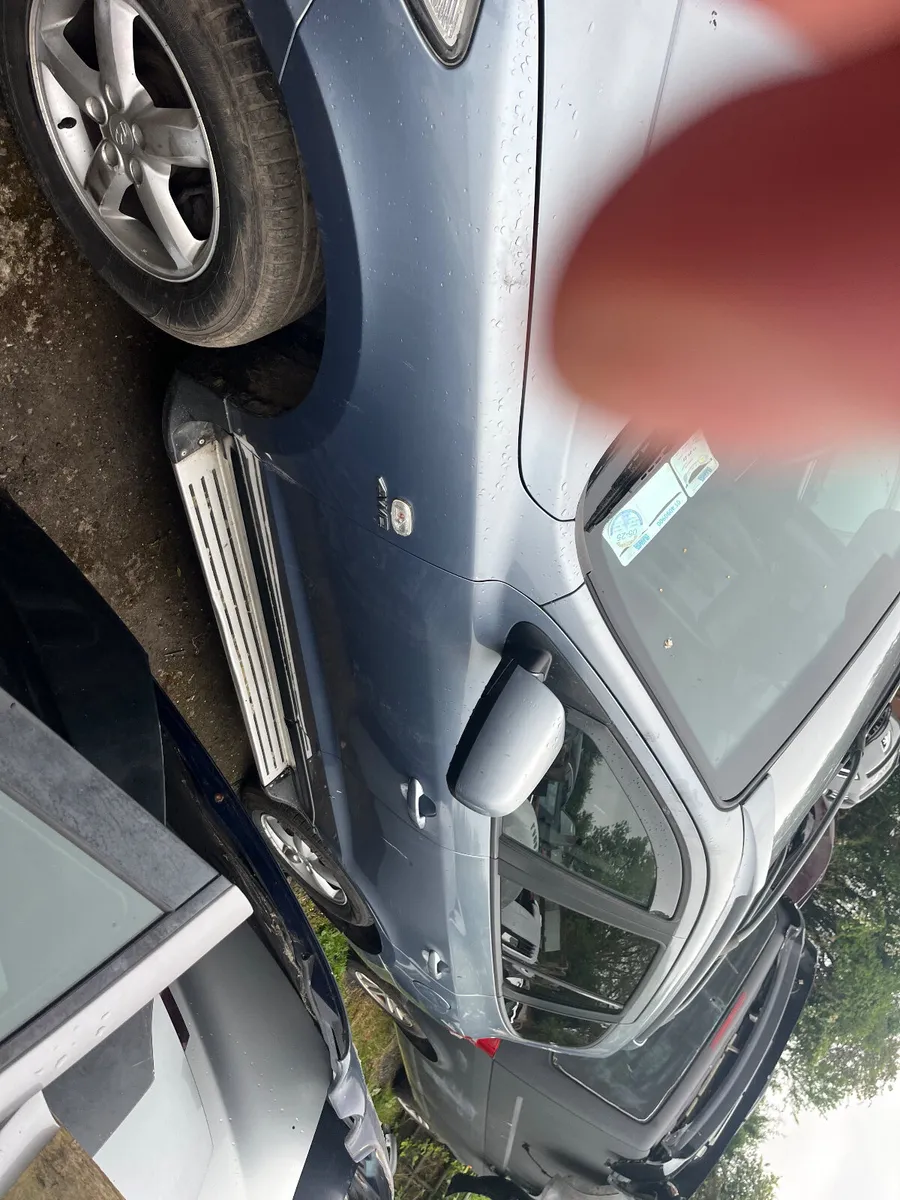 Hyundai Santa Fe - PARTS - Image 3